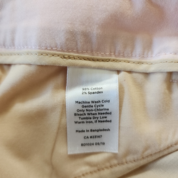 NWT Talbots Pale Pink Button Ankles Capri Pants Size 6 - Picture 13 of 14
